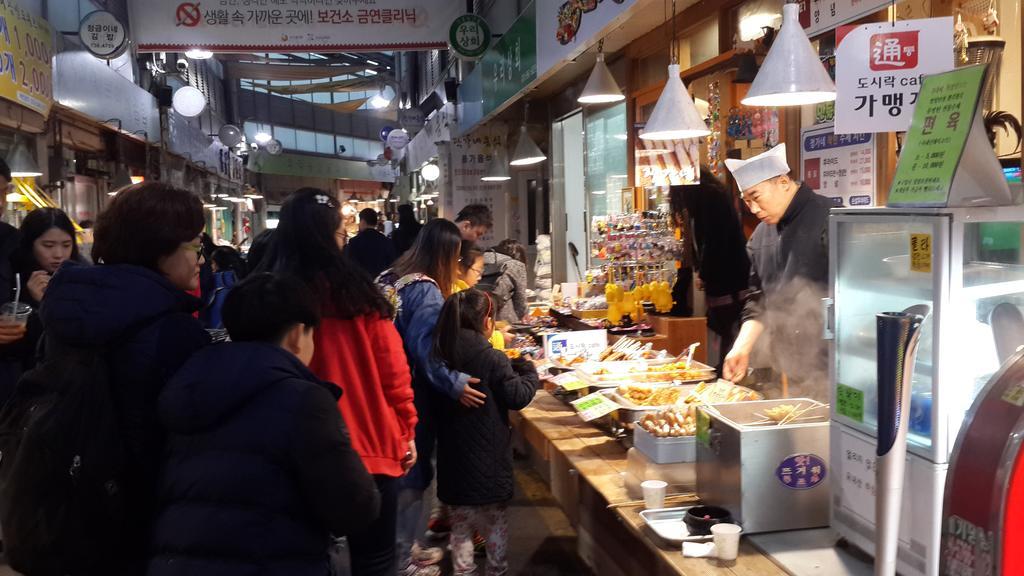 Seochon Guesthouse Сеул Екстериор снимка