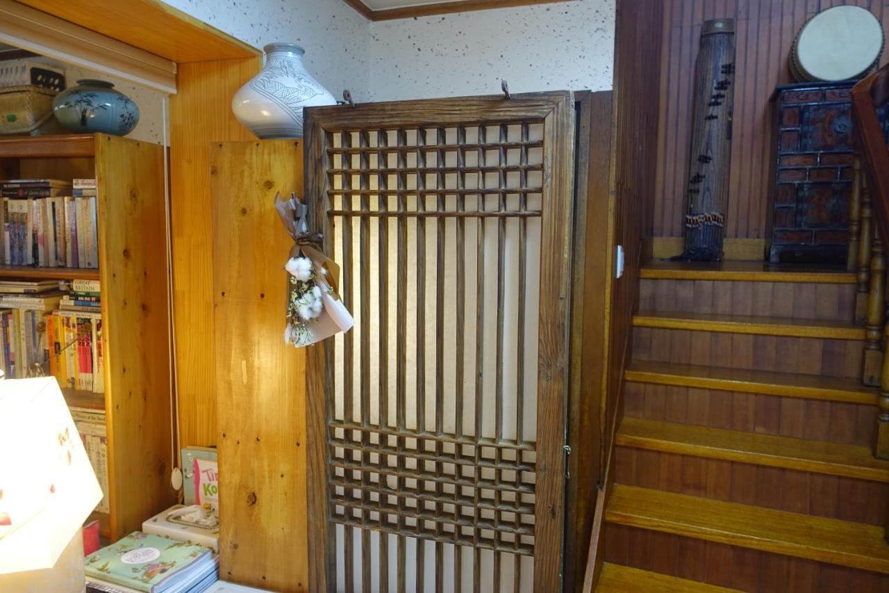 Seochon Guesthouse Сеул Екстериор снимка